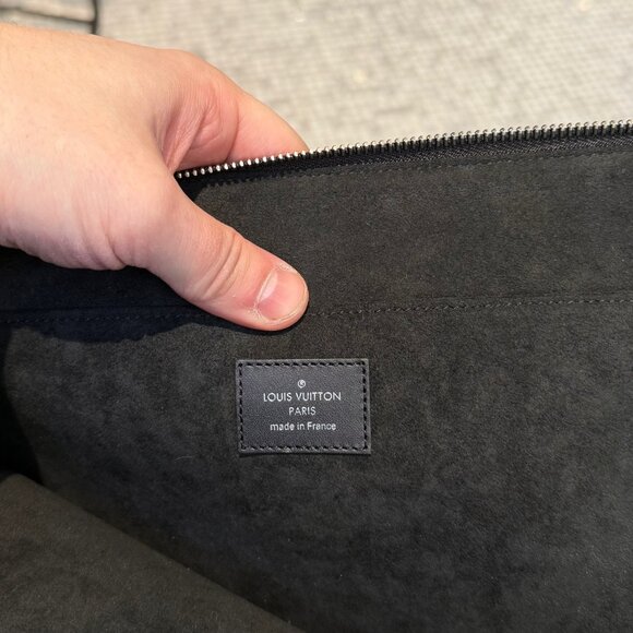 Louis Vuitton X Supreme FW17 Black Epi Logo Pochette Jour GM Pouch - Picture 14 of 16
